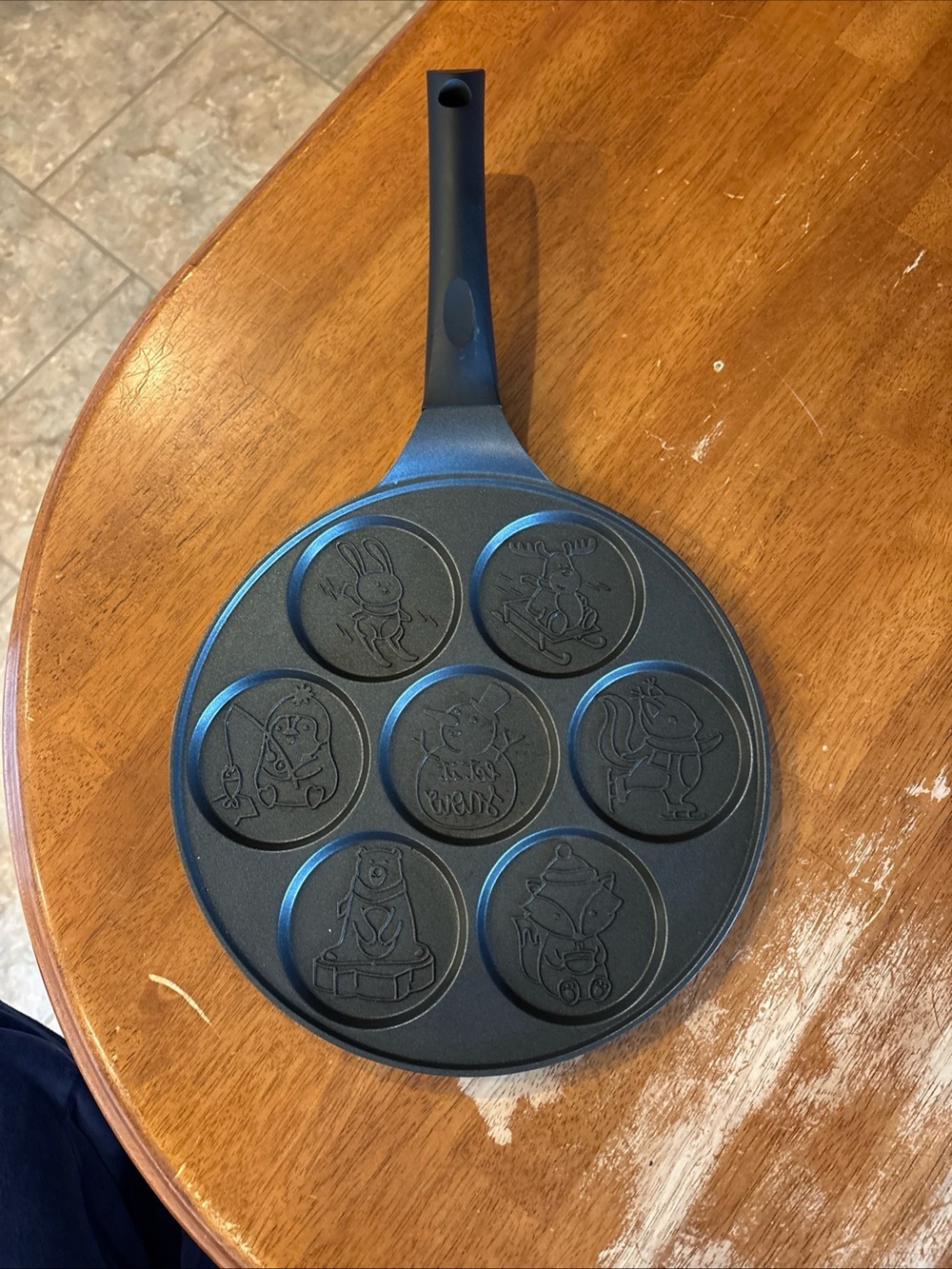 Crofton winter theme pancake pan